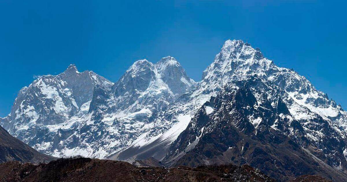 Challenging Treks in Nepal Above 4000 M: Kanchenjunga Trek