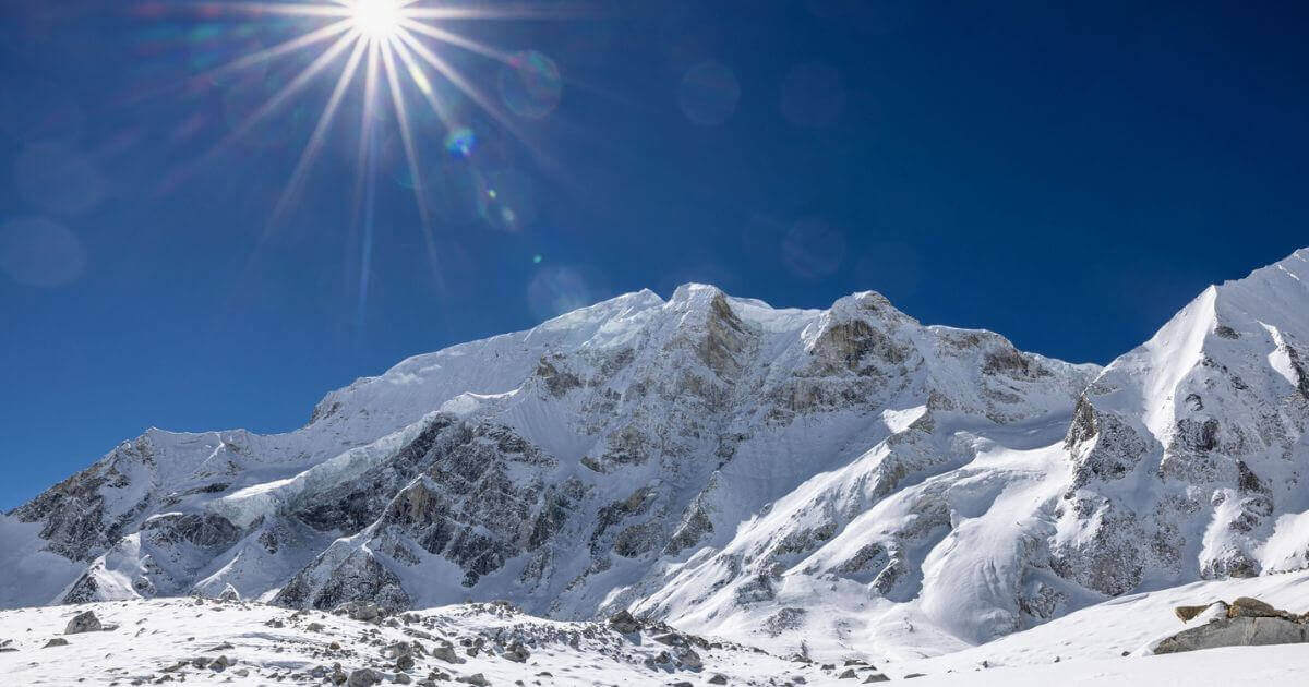 Snow covered mountains in winter season of Manaslu trek weather.