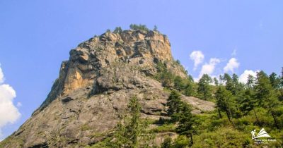 Hill on the trail of manaslu and tsum trek